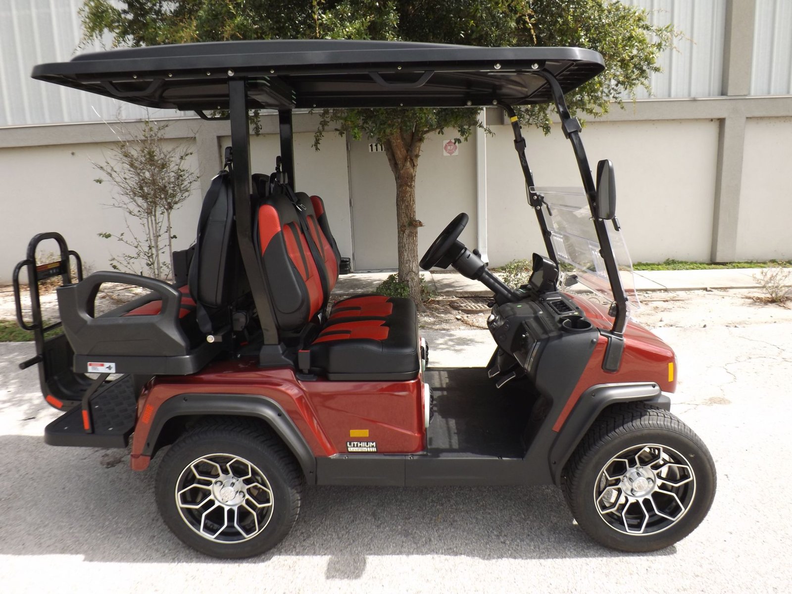 2025 Evolution Classic 4 Plus Golf Cart