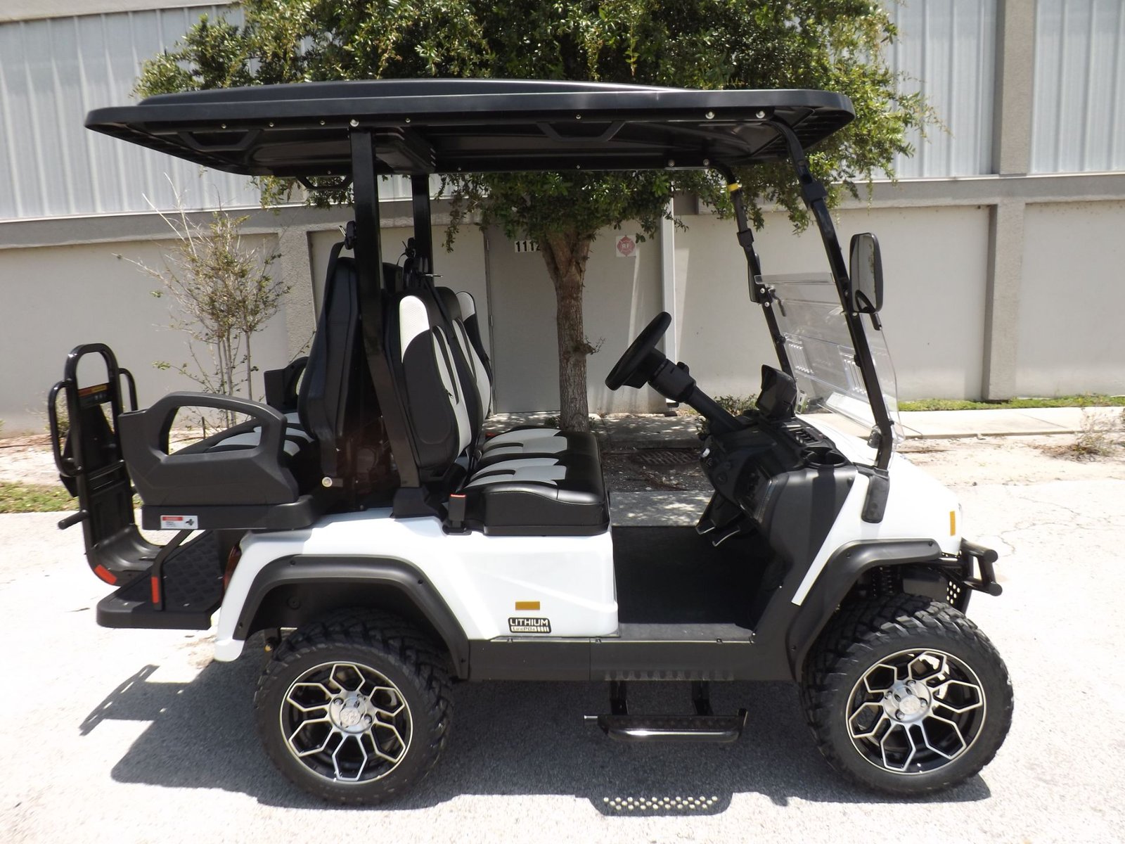 2025 Evolution Electric D5 Maverick 2+2