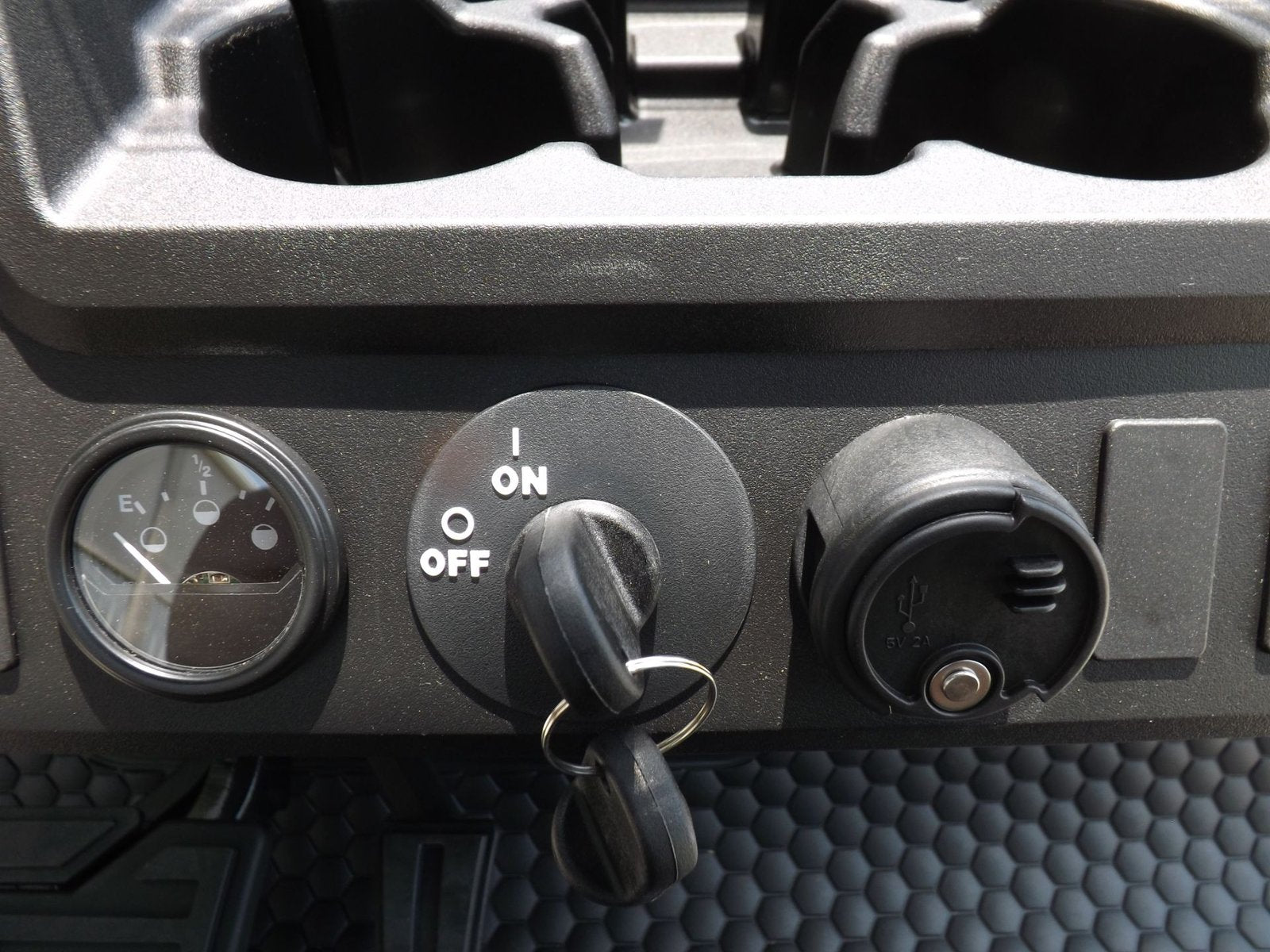 2025 E-Z-GO Freedom RXV 2+2 EX1 for Sale
