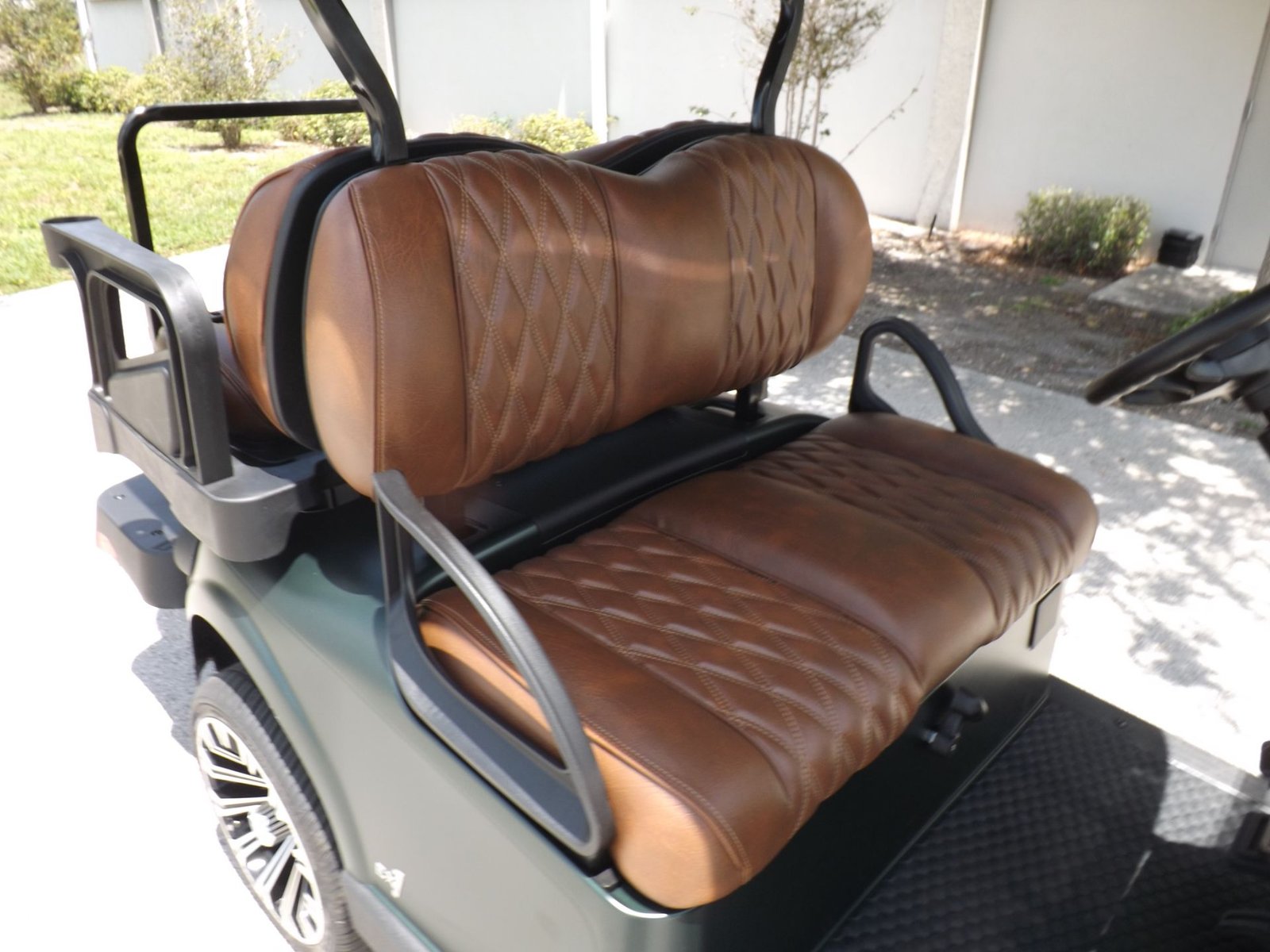 2025 E-Z-GO Freedom RXV 2+2 EX1 for Sale