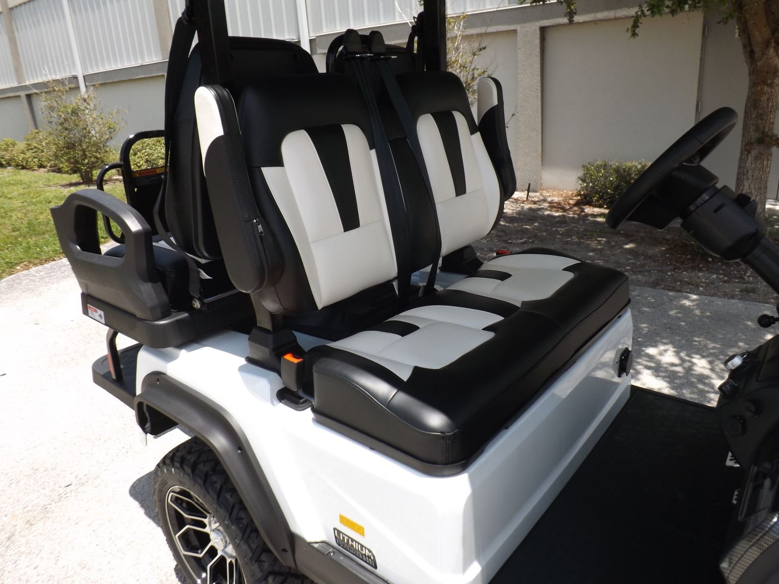 2025 Evolution Electric D5 Maverick 2+2
