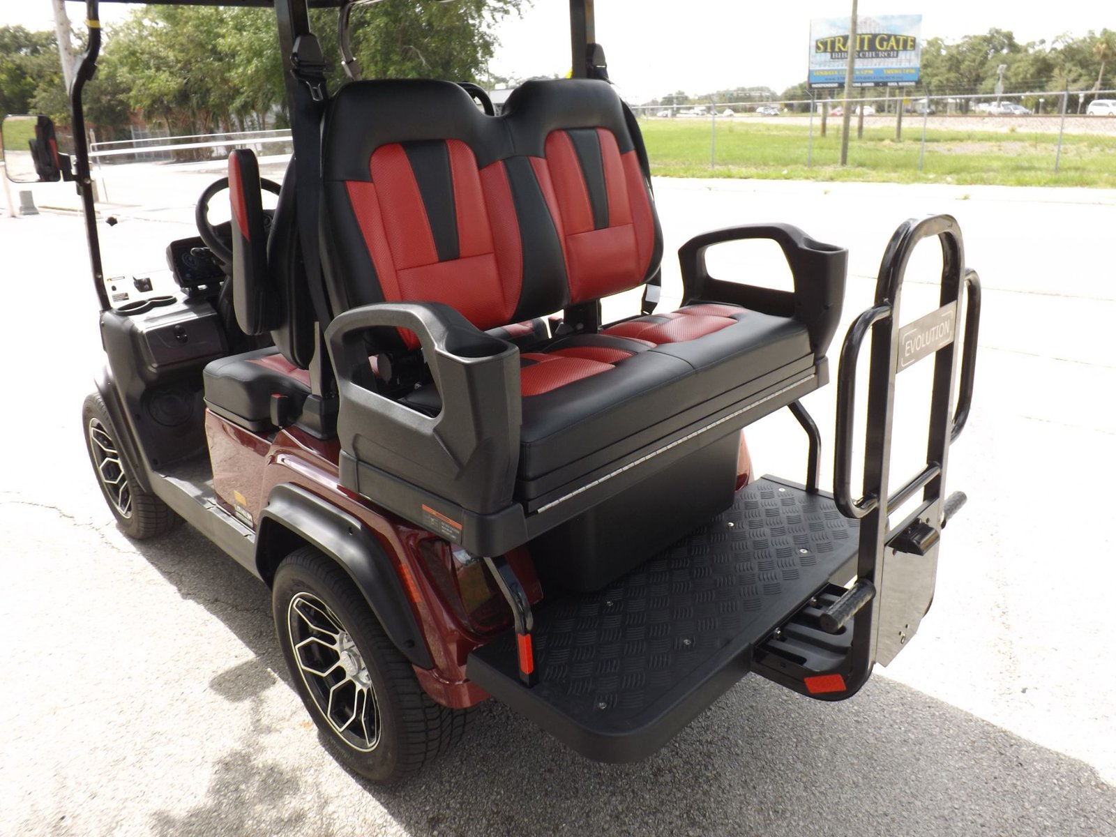 2025 Evolution Classic 4 Plus Golf Cart
