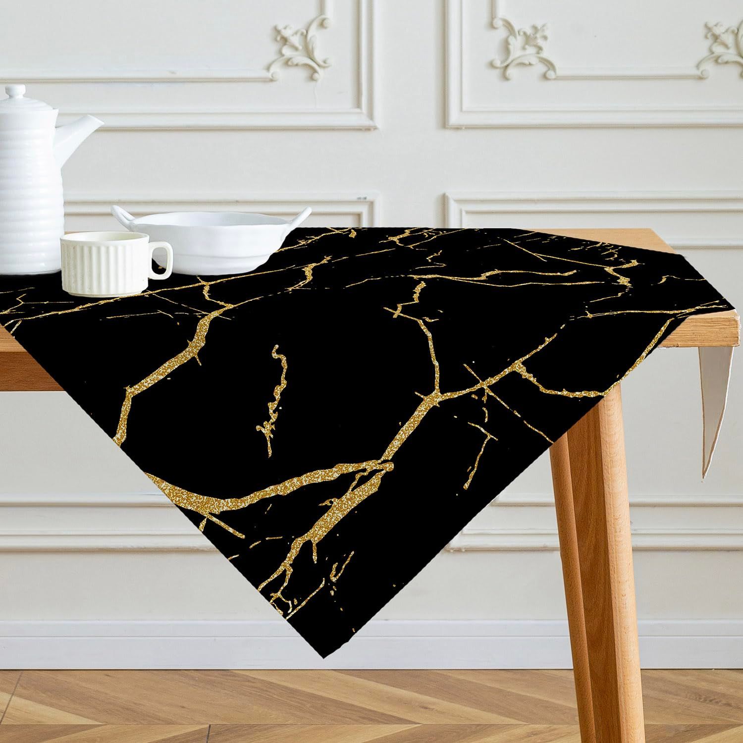 Rectangular Tablecloth Marble-Effect Washable – Black and Gold 140x240cm - Mixed Box