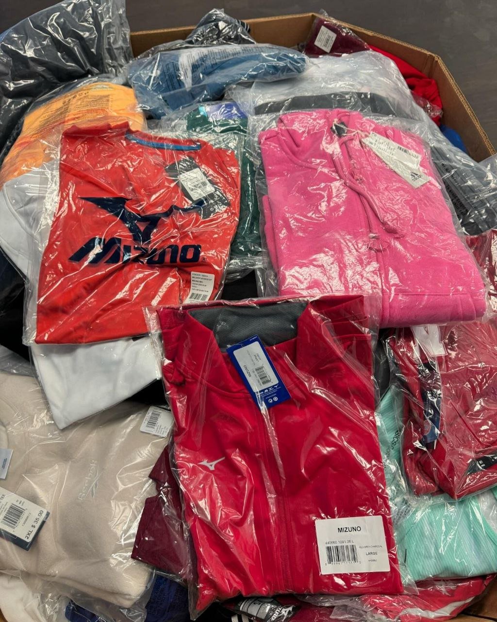 sport clothing pallets-Bulk liquidation sales