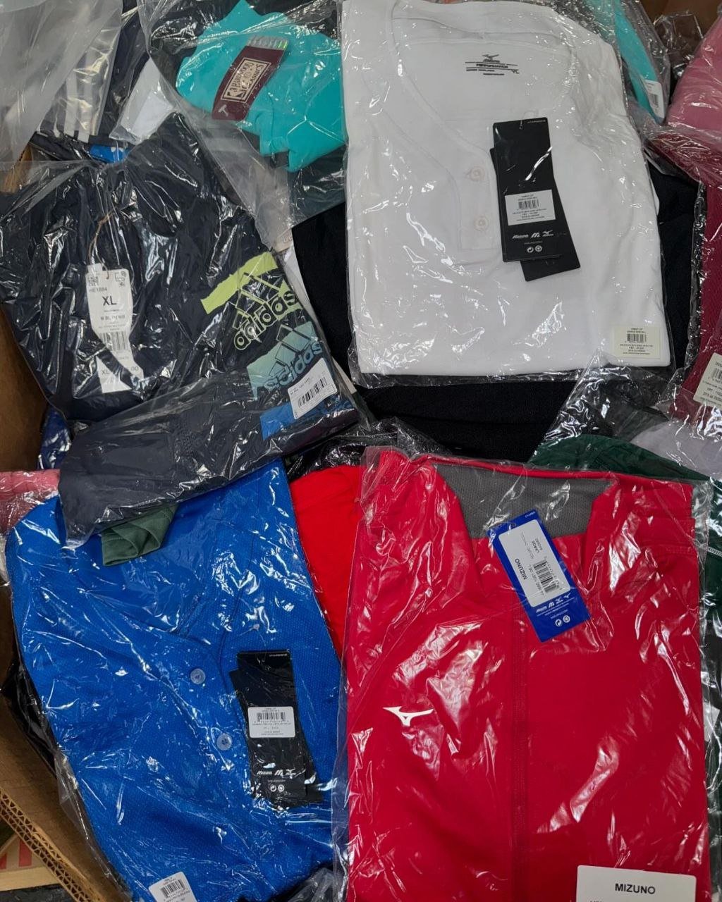 sport clothing pallets-Bulk liquidation sales