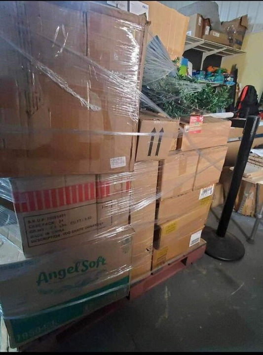 Christmas clothes pallet-bulk liquidation sales