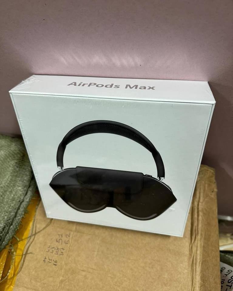 Apple AirPods Max pallets-bulk liquidation sales